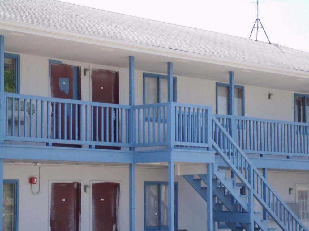 Underwood Motel Екстериор снимка
